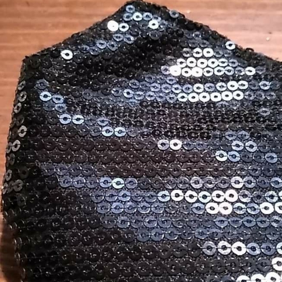 Black Sequins Face Mask U-104 - Picture 6 of 7